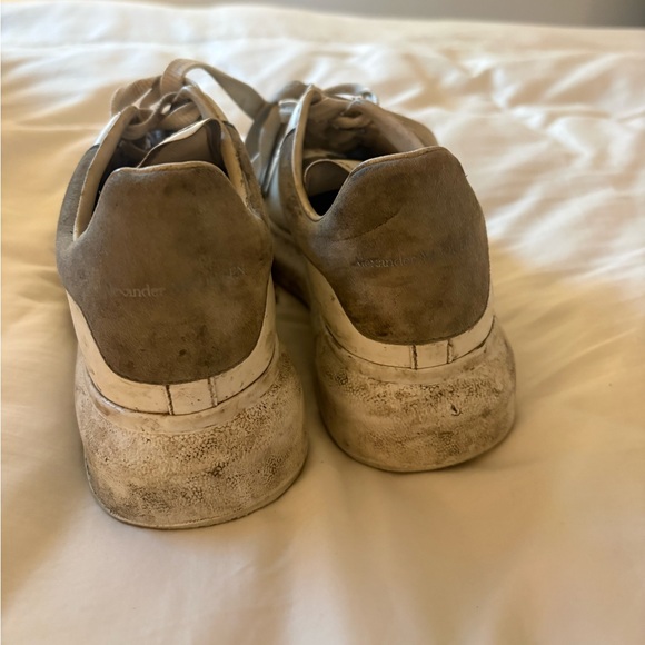 Alexander McQueen Sneakers - Picture 4 of 9